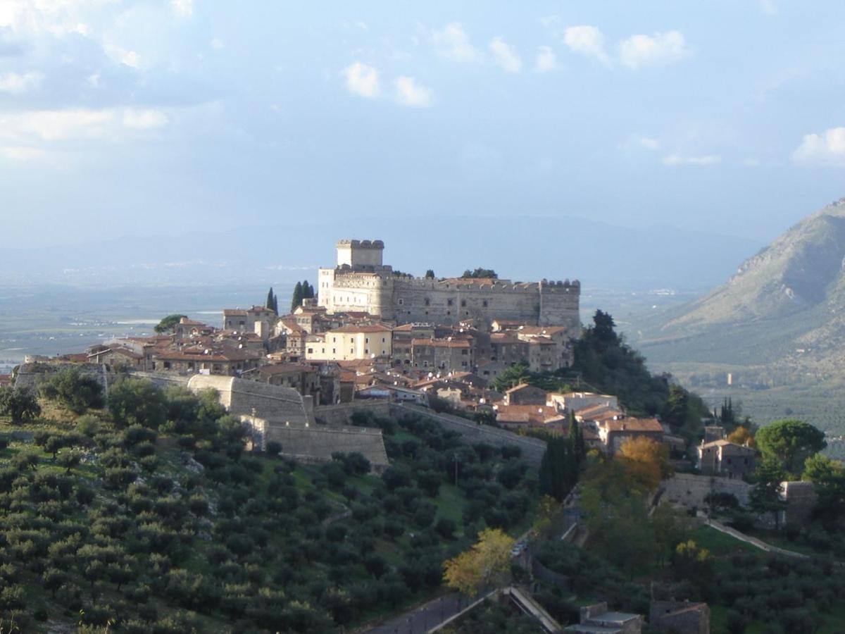 B&B Stazione Latina Sermoneta Exteriér fotografie